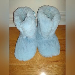 SOFTMOC fuzzy boots